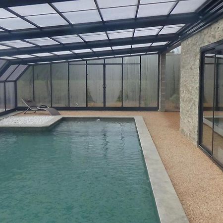 Gite dans un parc animalier avec salle de cinéma Aurice Exterior foto