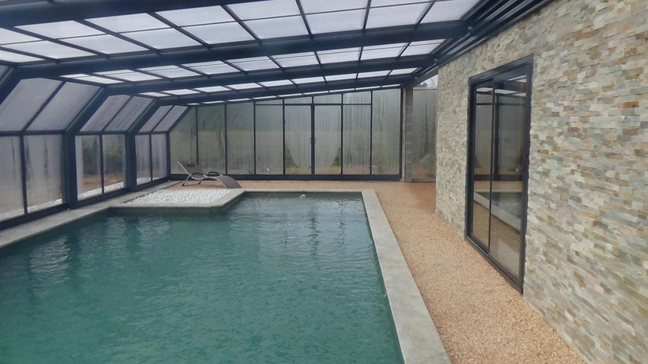 Gite dans un parc animalier avec salle de cinéma Aurice Exterior foto